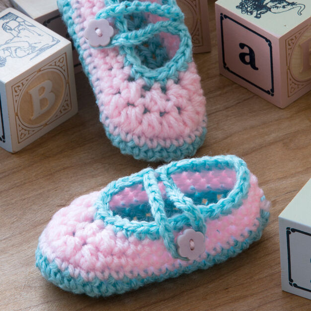 crochet-baby-booties-30-cute-and-free-bow-crochet-baby-shoes-patterns-new-2019