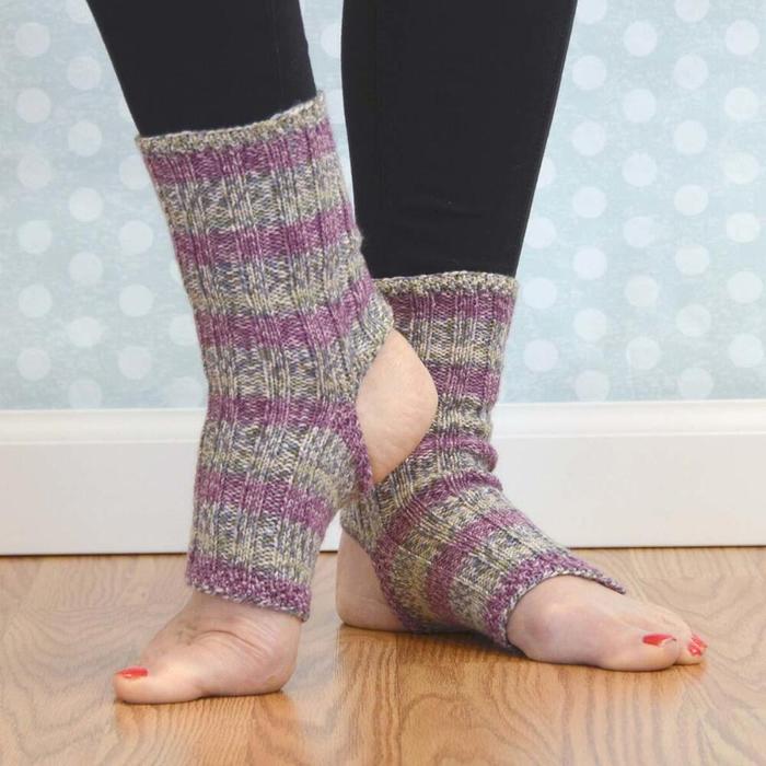 10 Free Yoga Socks Knitting Patterns- 2021 - clear crochet
