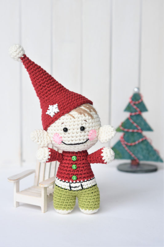 little-christmas-elf-amigurumi-free-pattern-2021