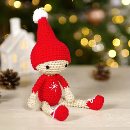 free-pattern-small-christmas-elves-2021